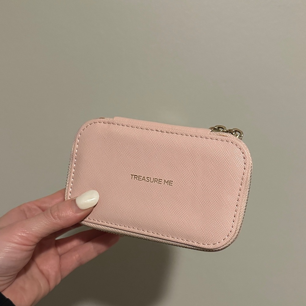 “Treasure Me” travel jewelry case